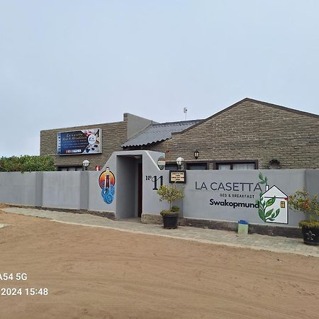 La Casetta Bed & Breakfast ซวาคอปมุนด์ ภายนอก รูปภาพ